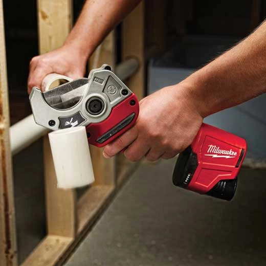 Milwaukee 2470-21 M12 Plastic Pipe Shear Kit image 2