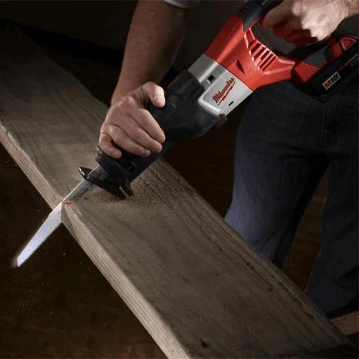 Milwaukee 2620-21 M18 SAWZALL Reciprocating Saw Kit – Cordless Power Cutting Solution image 2